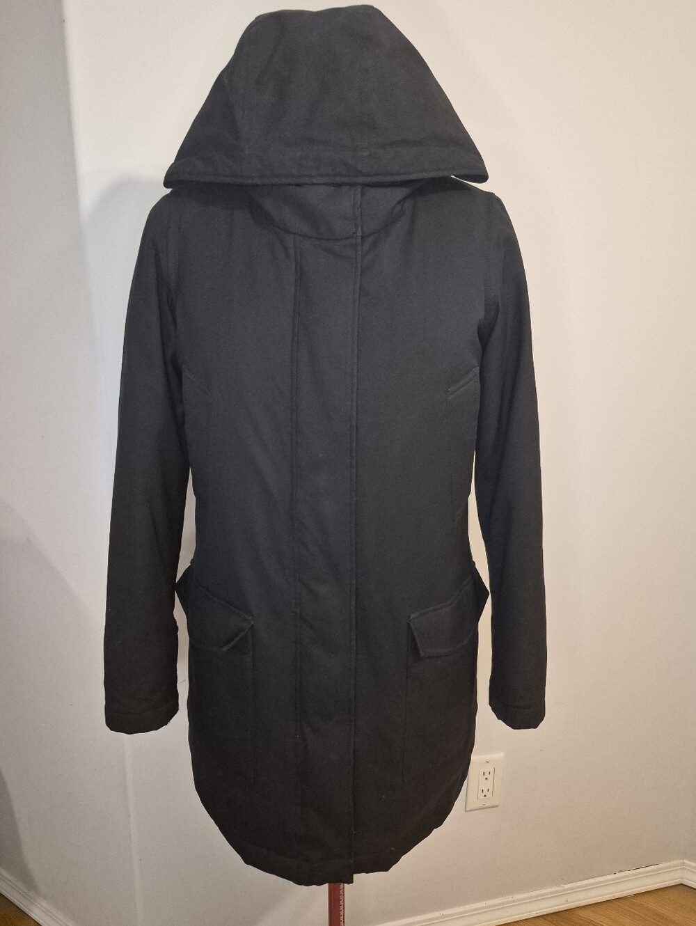 Community Aritzia Black Wool Down Coat Hooded Parka Size M